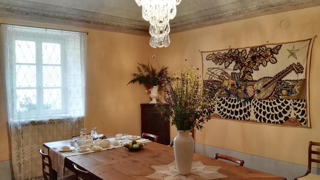 Casa Rovelli Bed & Breakfast Alfiano Natta ภายนอก รูปภาพ